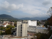 Remiremont vers l'est, l'hôpital et les montagnes vosgiennes